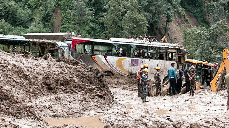 नेपाल में भारी बारिश से तबाही: 51 की मौत, 47 घायल