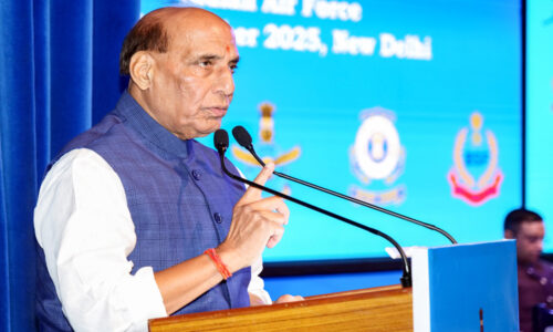 रक्षा मंत्री की पाकिस्तान को कड़ी चेतावनी