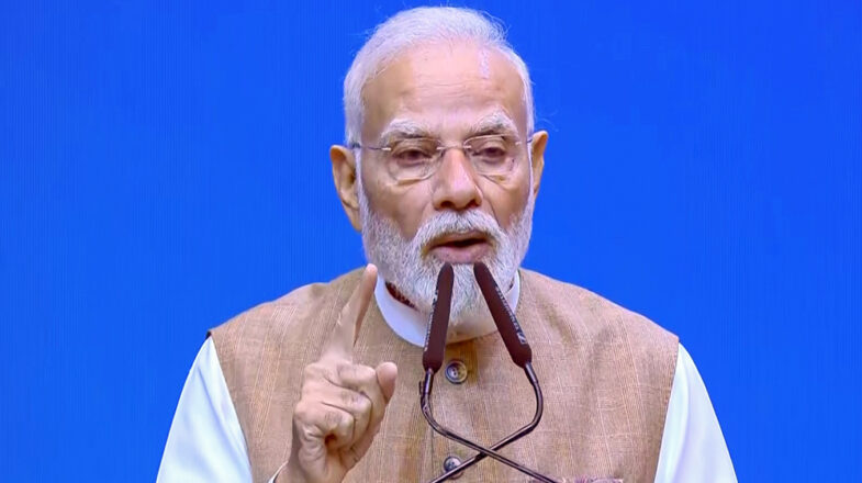 कांग्रेस ने आदिवासियों की उपेक्षा की : मोदी