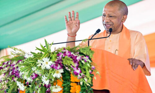 उत्तर प्रदेश सरकार के कार्मिकों को दीपावली से पहले सीएम योगी का बड़ा उपहार