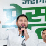 छात्रों के समर्थन में सड़क पर उतरे तेजस्वी
