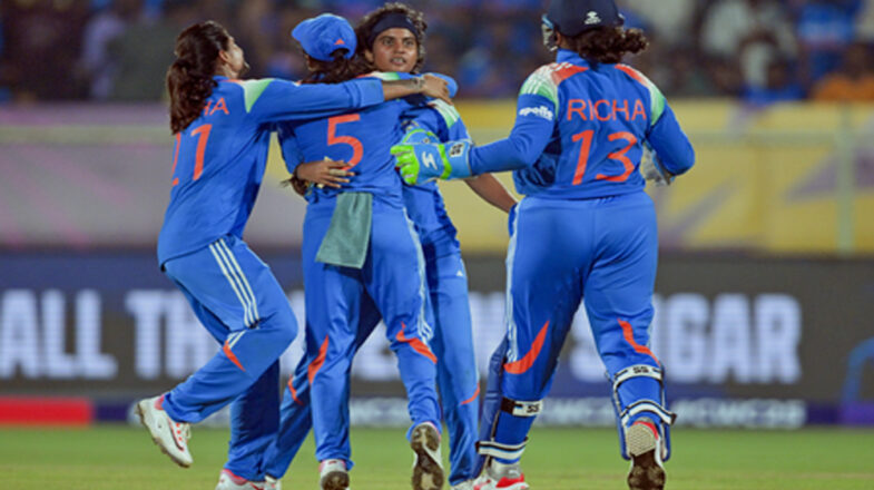 महिला विश्व कप के बीच भारतीय टीम पर जुर्माना