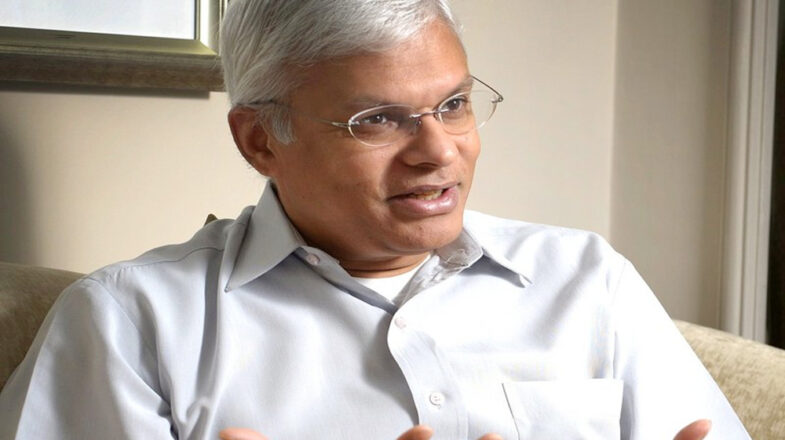 भारतीय मूल के अमेरिकी एक्सपर्ट एशले टेलिस गिरफ्तार, चीन की जासूसी मामले में एफबीआई का एक्शन