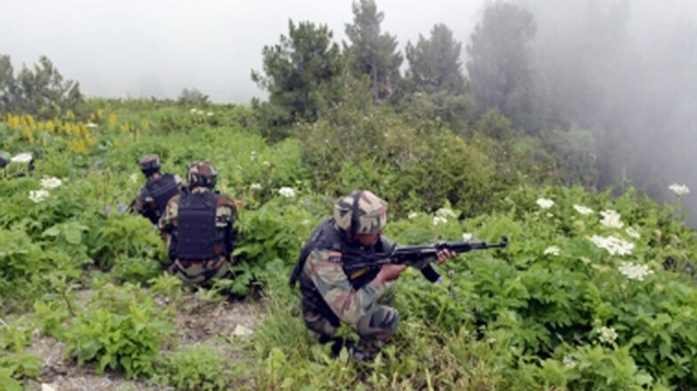 जम्मू-कश्मीर के कुपवाड़ा में नियंत्रण रेखा पर घुसपैठ की कोशिश नाकाम, दो आतंकवादी ढेर
