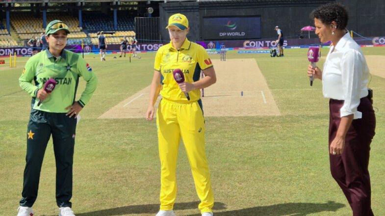 महिला विश्व कप : पाकिस्तान ने टॉस जीतकर चुनी गेंदबाजी