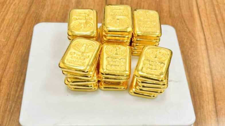 गोल्ड कार्डः चीन है वित्तीय उलटफेर की तैयारी में!