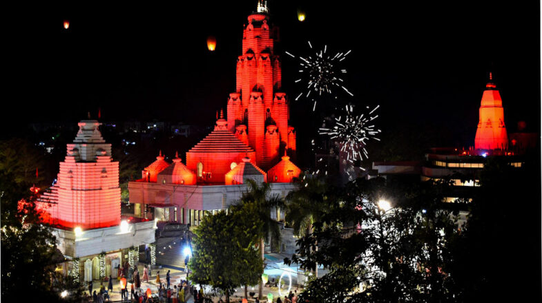 स्वास्थ्य के देवता धन्वंतरि