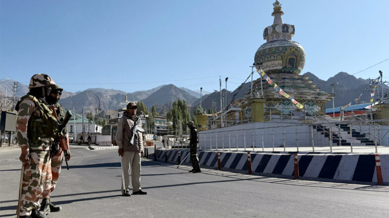 बिगड़ती जा रही बात