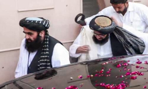 बिना भाषण दिए देवबंद से लौटे मुत्तकी