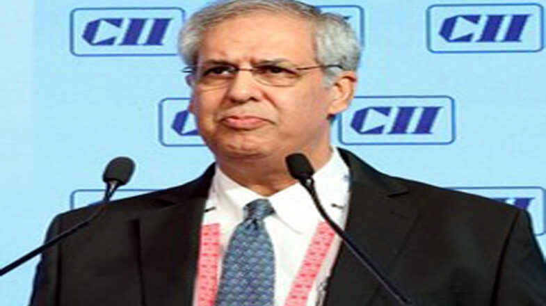 टाटा समूह में विवाद बढ़ा