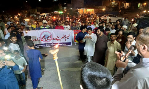 पीओके में विद्रोह है पर दुनिया ने नजरे फैरी हुई!