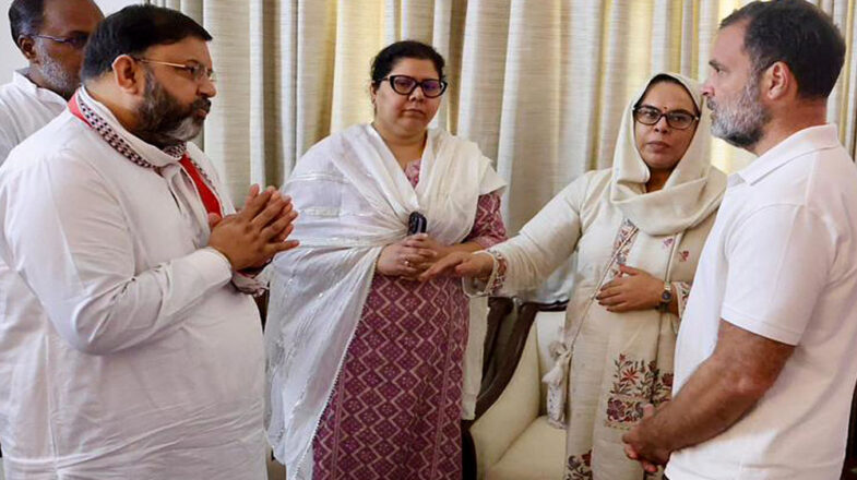 पूरन कुमार के घर पहुंचे राहुल