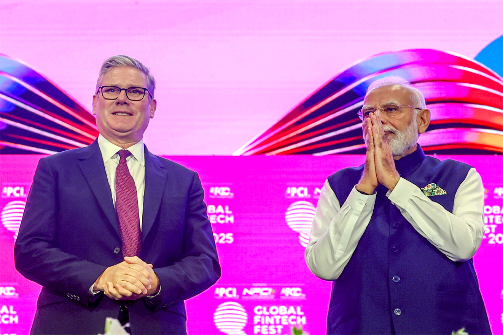 मोदी-स्टार्मर ने सीईओ फोरम को संबोधित किया
