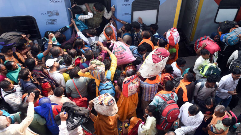 पश्चिमी कसौटियों से प्रेरित