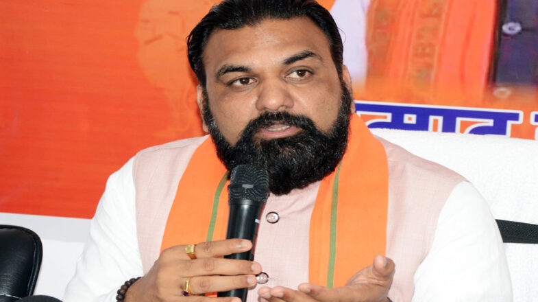 भाजपा विधायक दल की बैठक में नेता चुने गए सम्राट चौधरी