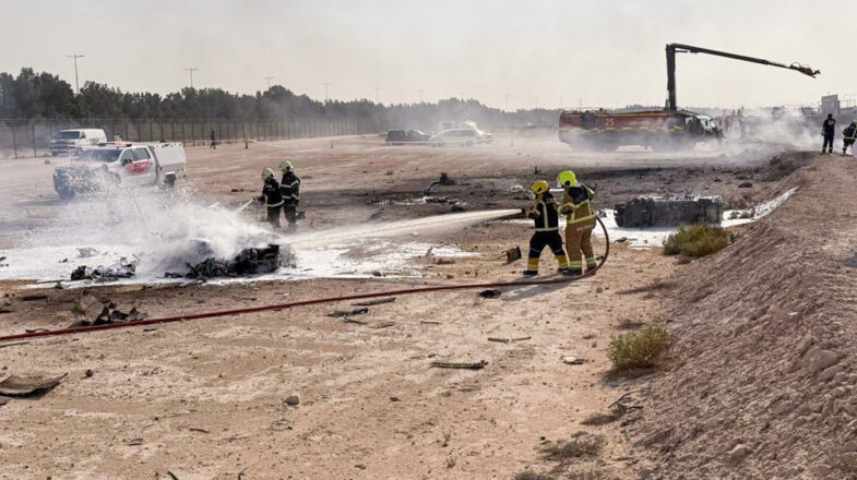 दुबई एयर शो में भारतीय वायुसेना का तेजस विमान क्रैश, पायलट की मौत