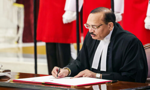 विपक्ष ने जारी की चीफ जस्टिस को लिखी चिट्ठी