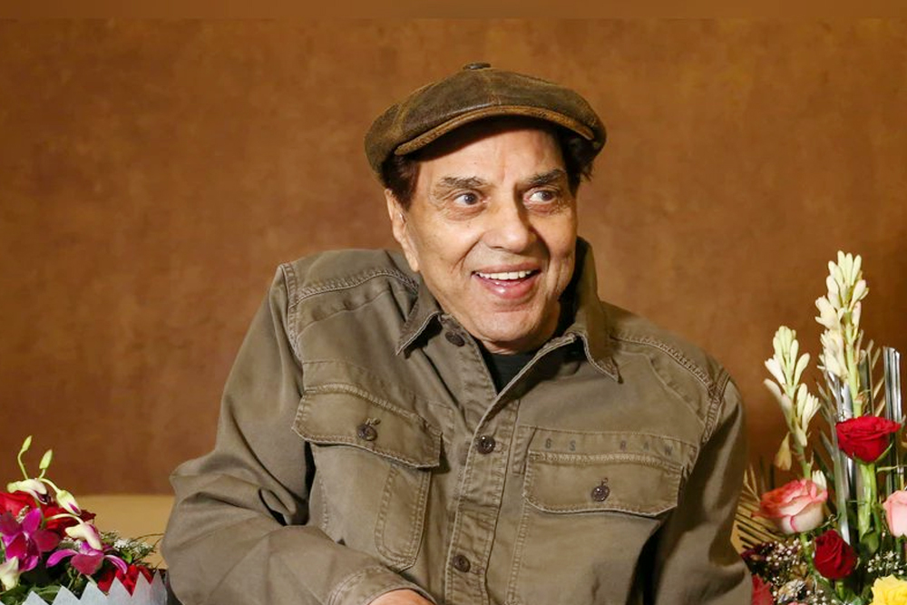 ब्रीच कैंडी अस्पताल से डिस्चार्ज हुए धर्मेंद्र