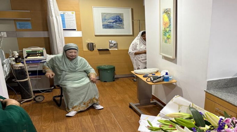 बांग्लादेश की पूर्व पीएम खालिदा जिया अस्पताल में भर्ती