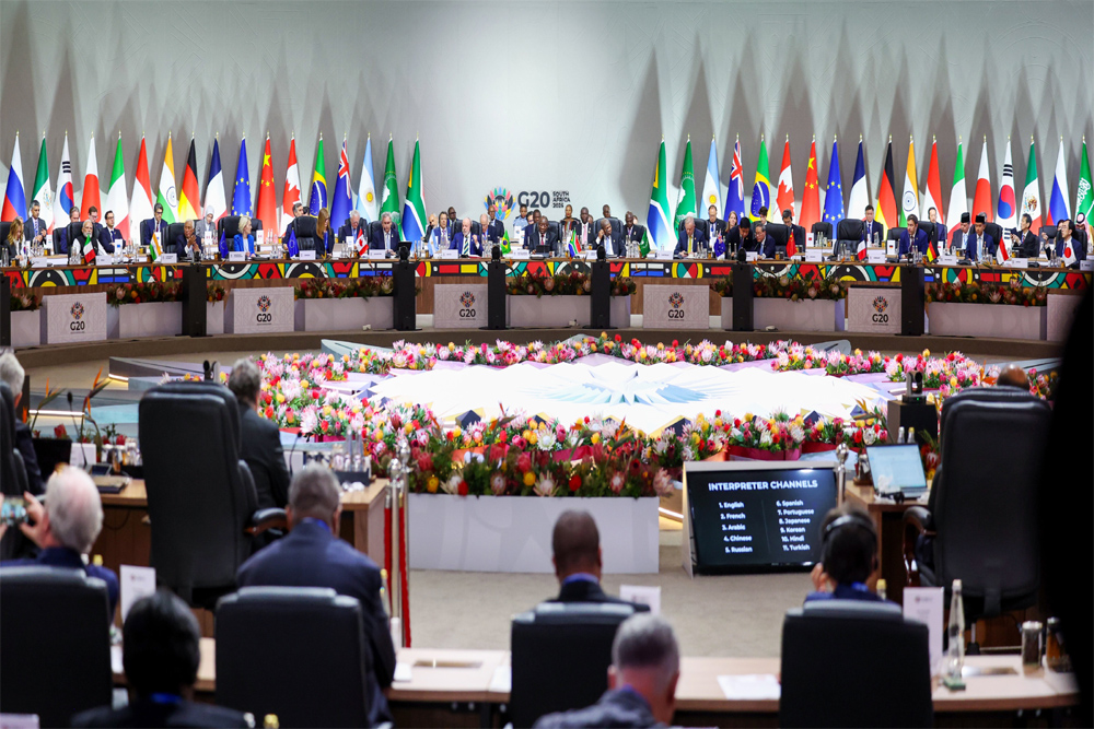 अमेरिका को पीछे छोड़ आगे बढ़ी दुनिया!