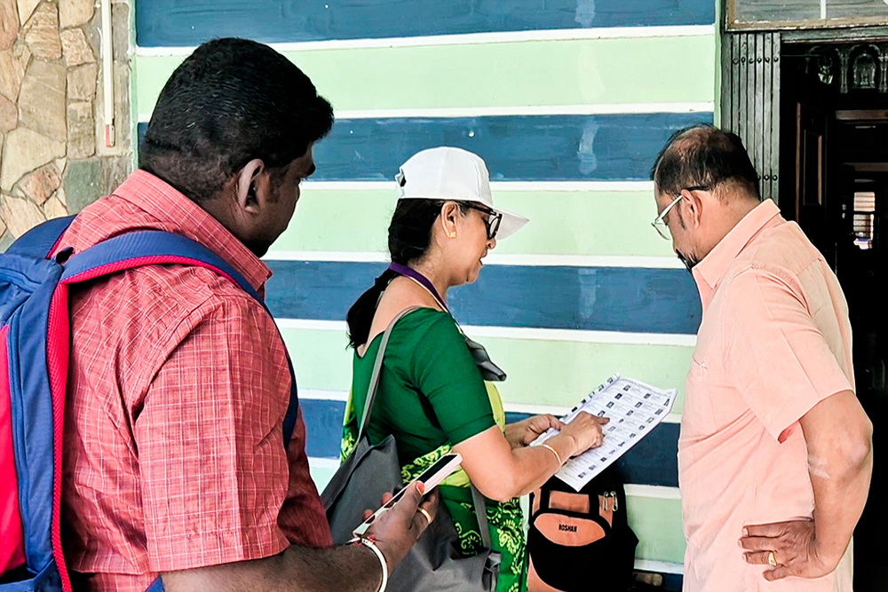 एसआईआर पर जिद छोड़े चुनाव आयोग