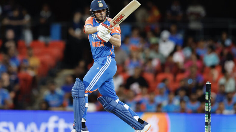 टी20 सीरीज : खराब मौसम ने रोका खेल, भारत 4.5 ओवरों में बनाए 52 रन