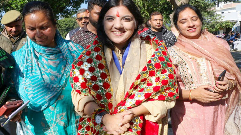 जम्मू-कश्मीर: उपचुनाव में भाजपा ने नगरोटा विधानसभा सीट बरकरार रखी