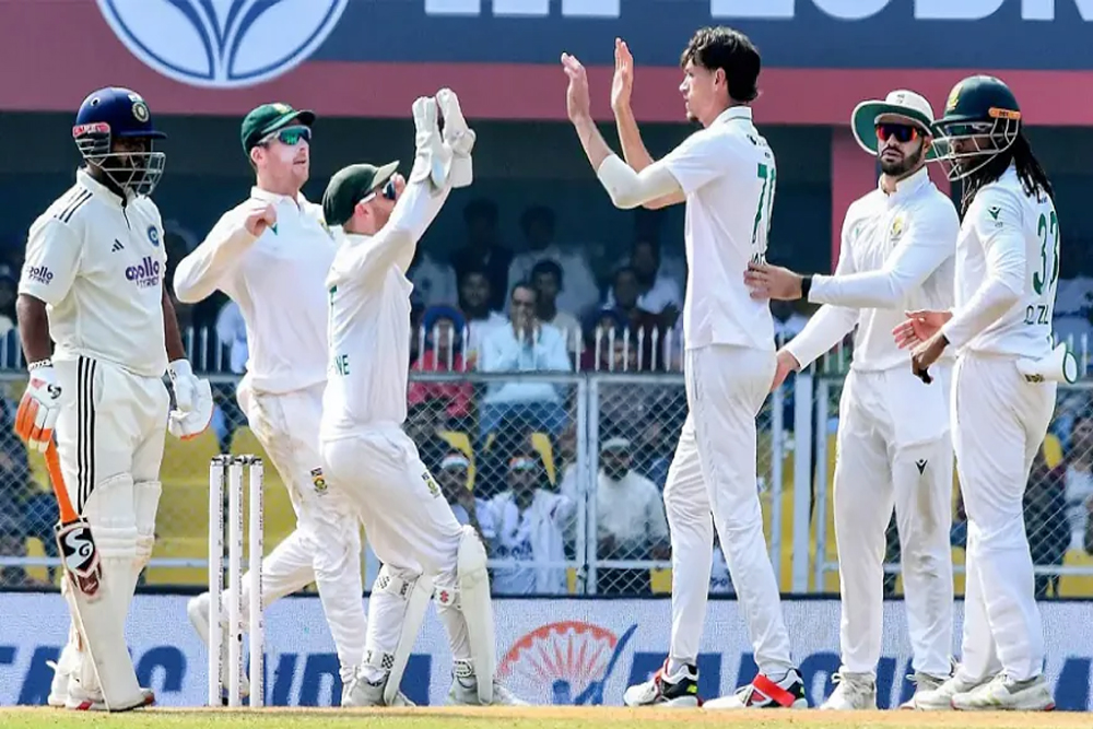 भारतीय बल्लेबाजों का फ्लॉप शो, तीसरी बार दर्ज हुआ अनचाहा रिकॉर्ड