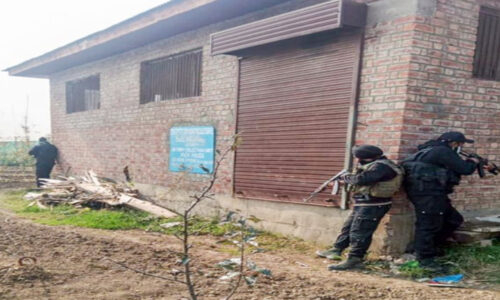 दिल्ली विस्फोट मामले में जम्मू-कश्मीर पुलिस ने की 13 ठिकानों पर छापेमारी