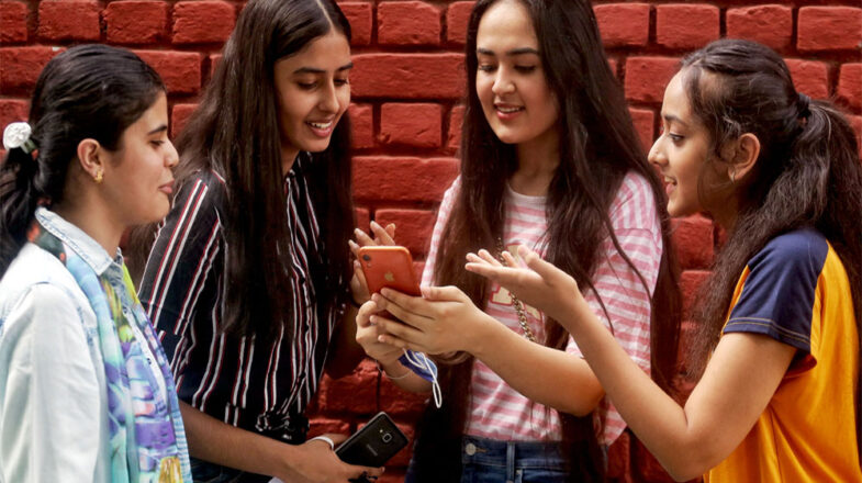 सोशल मीडिया धीरे-धीरे ढ़ह रहा है?