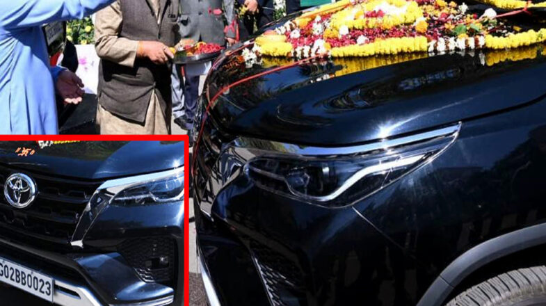 खास नंबर की नीलामी का ड्रामा बंद होना चाहिए