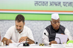 कांग्रेस आलाकमान के पुराने दिन लौटे!