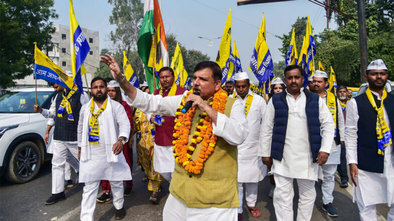 संजय सिंह की अलग राजनीति