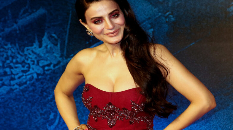 अक्षय खन्ना रातों-रात स्टार नहीं बने, यह बरसों की मेहनत का नतीजा है: अमीषा पटेल