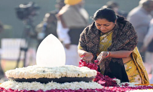 सुशासन दिवस : सीएम रेखा गुप्ता ने अटल जी को दी श्रद्धांजलि