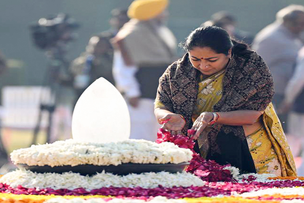 सुशासन दिवस : सीएम रेखा गुप्ता ने अटल जी को दी श्रद्धांजलि