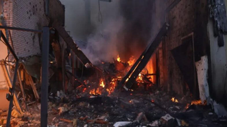 ट्रंप-जेलेंस्की की मुलाकात से पहले यूक्रेन पर रूस का हवाई हमला, 8 घायल