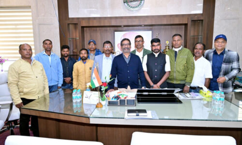 चाय बगान क्षेत्र के परिवारों की फरियाद लेकर मुख्यमंत्री हेमन्त सोरेन तक पहुंचा प्रतिनिधिमंडल