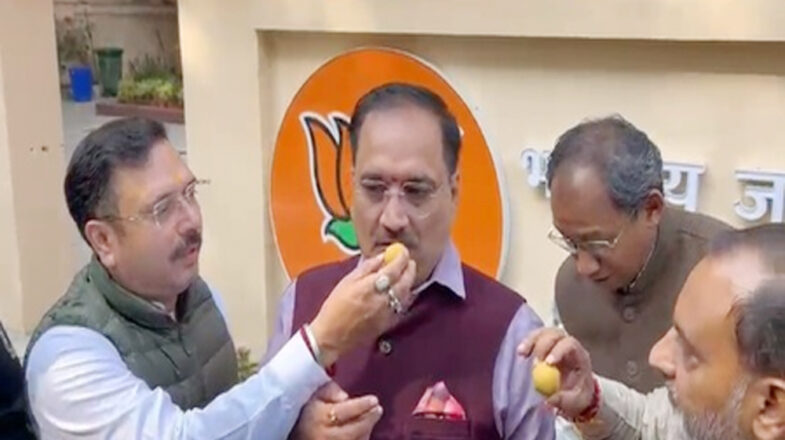 दिल्ली एमसीडी उपचुनाव: 12 वार्डों में भाजपा 7 पर जीती