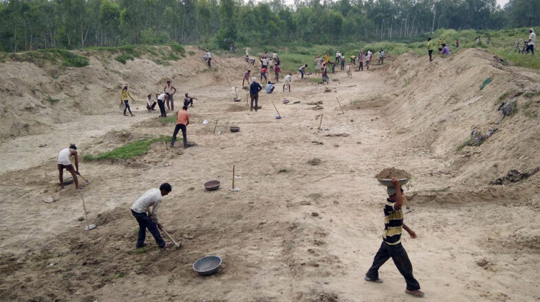 रोजगार गारंटी योजना का पटाक्षेप