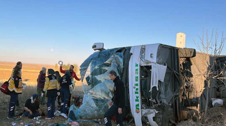 तुर्की: बस दुर्घटना में सात लोगों की मौत, 11 घायल