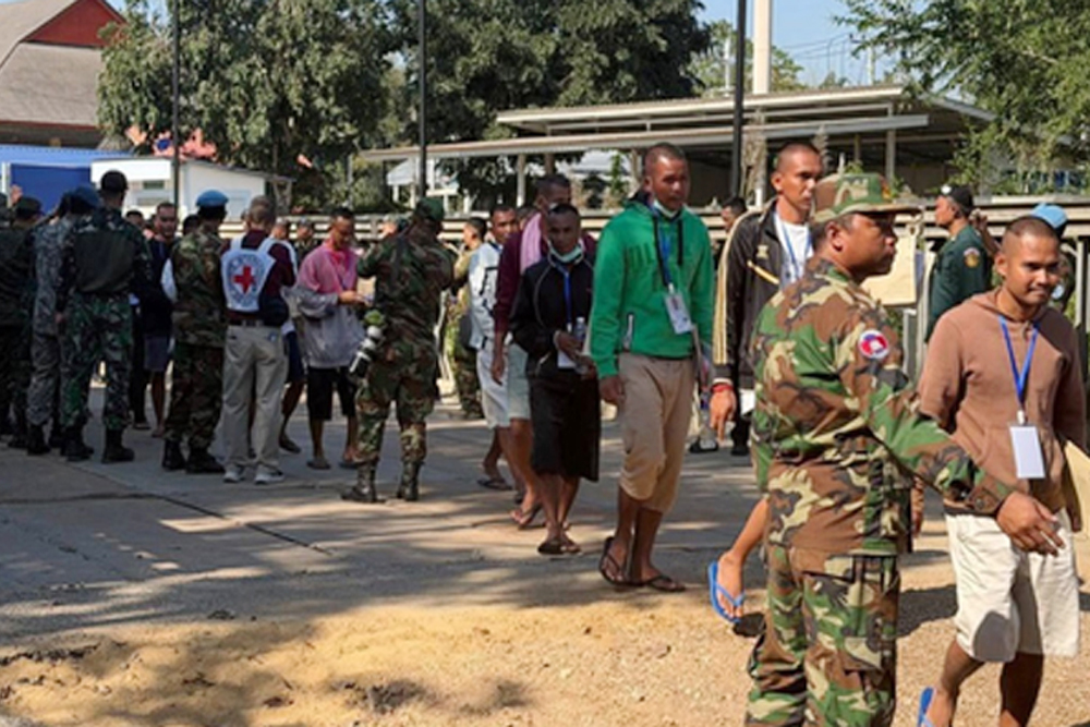 थाईलैंड ने कंबोडिया के 18 सैनिकों को किया रिहा