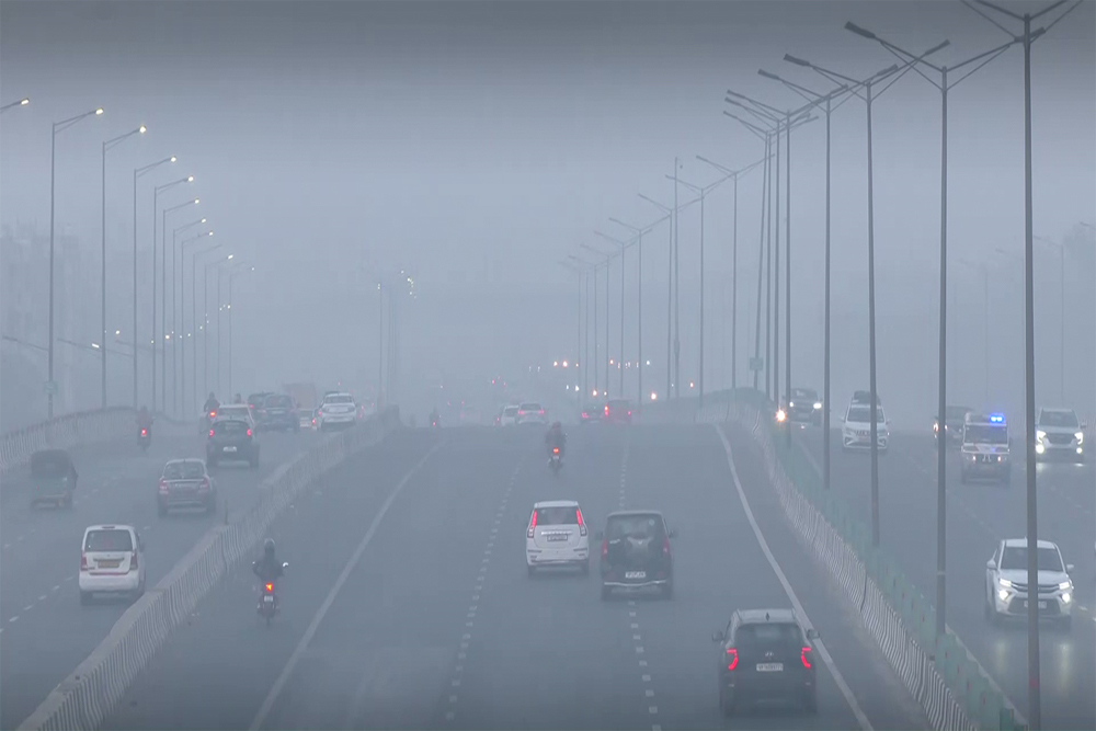 वायु प्रदूषण वास्तविक आपदा है