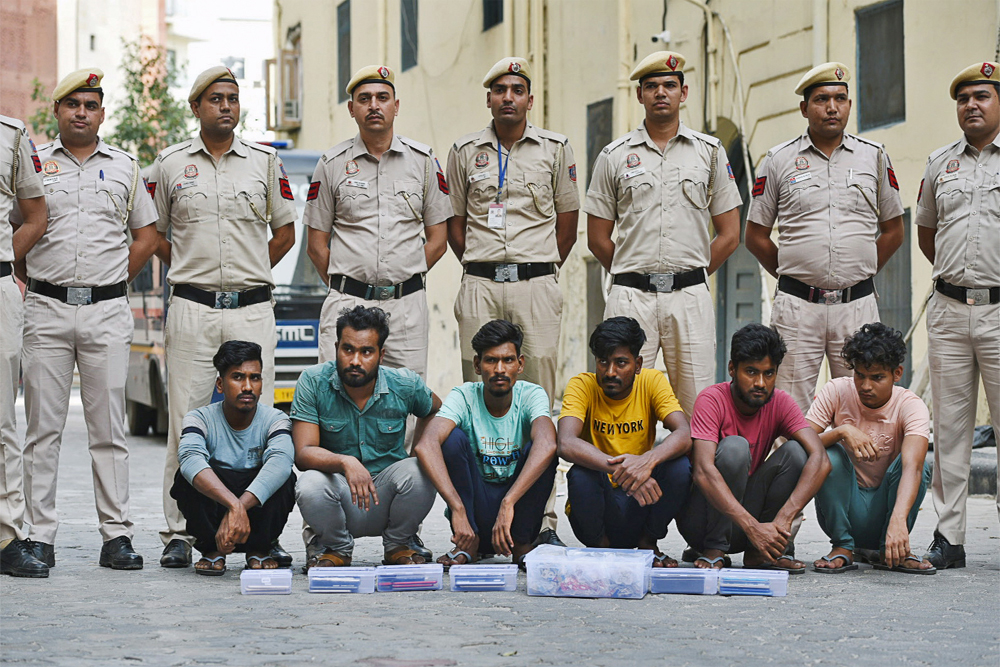 ‘अंतिम आबादी’ को जैम मिला तो ठगी भी!