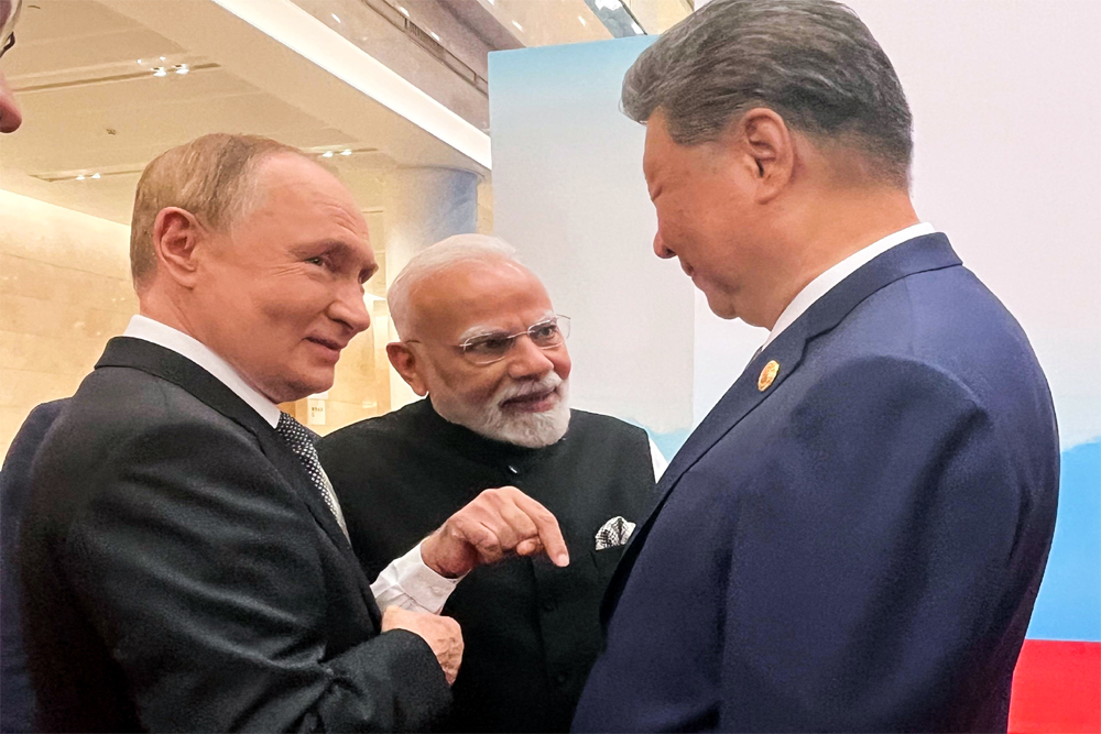 अपनी विदेश नीति का लोटा-दर्शन!