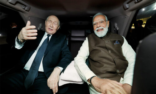 मोदी-पुतिन की कूटनीति दुनिया ने देखी