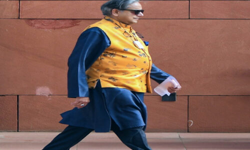 राहुल ने दूर किए थरूर के गिले शिकवे