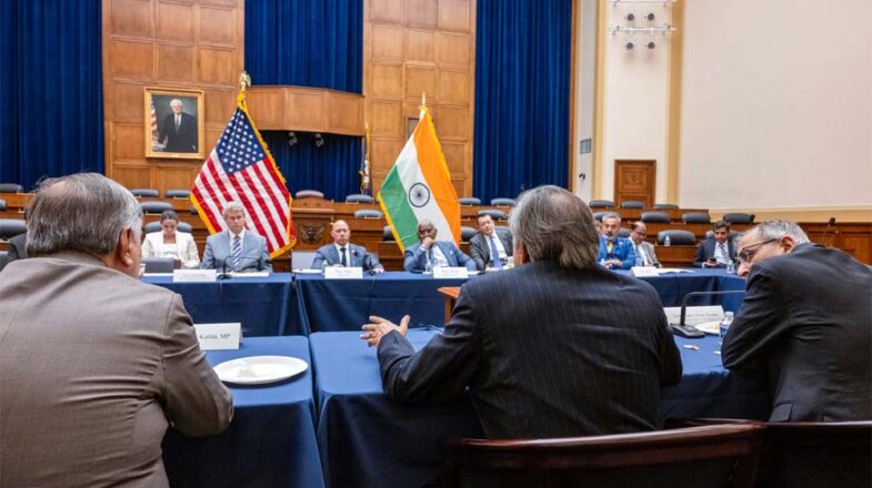 अमेरिका की खोखली हमदर्दी