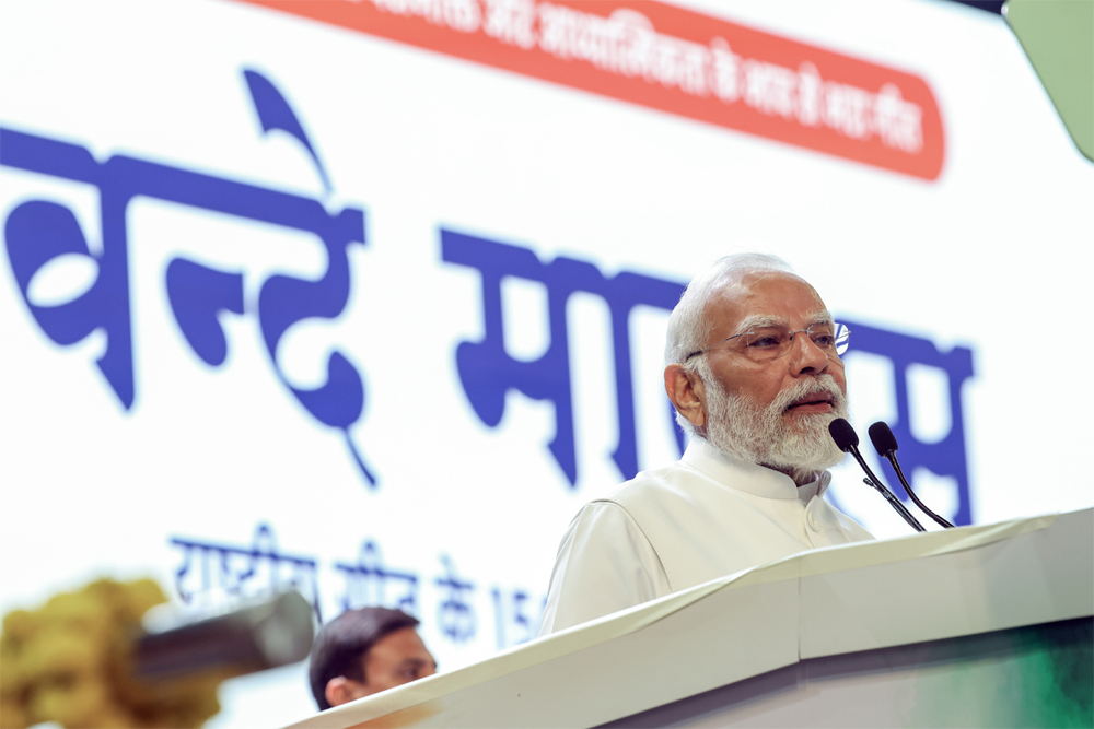 वंदे मातरम् से तब था सत्य, स्वदेशी, अब है झूठ, झांसा और चीन की आर्थिक गुलामी