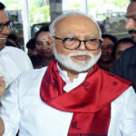 भुजबल का हेलीकॉप्टर कार पार्किंग में उतरा